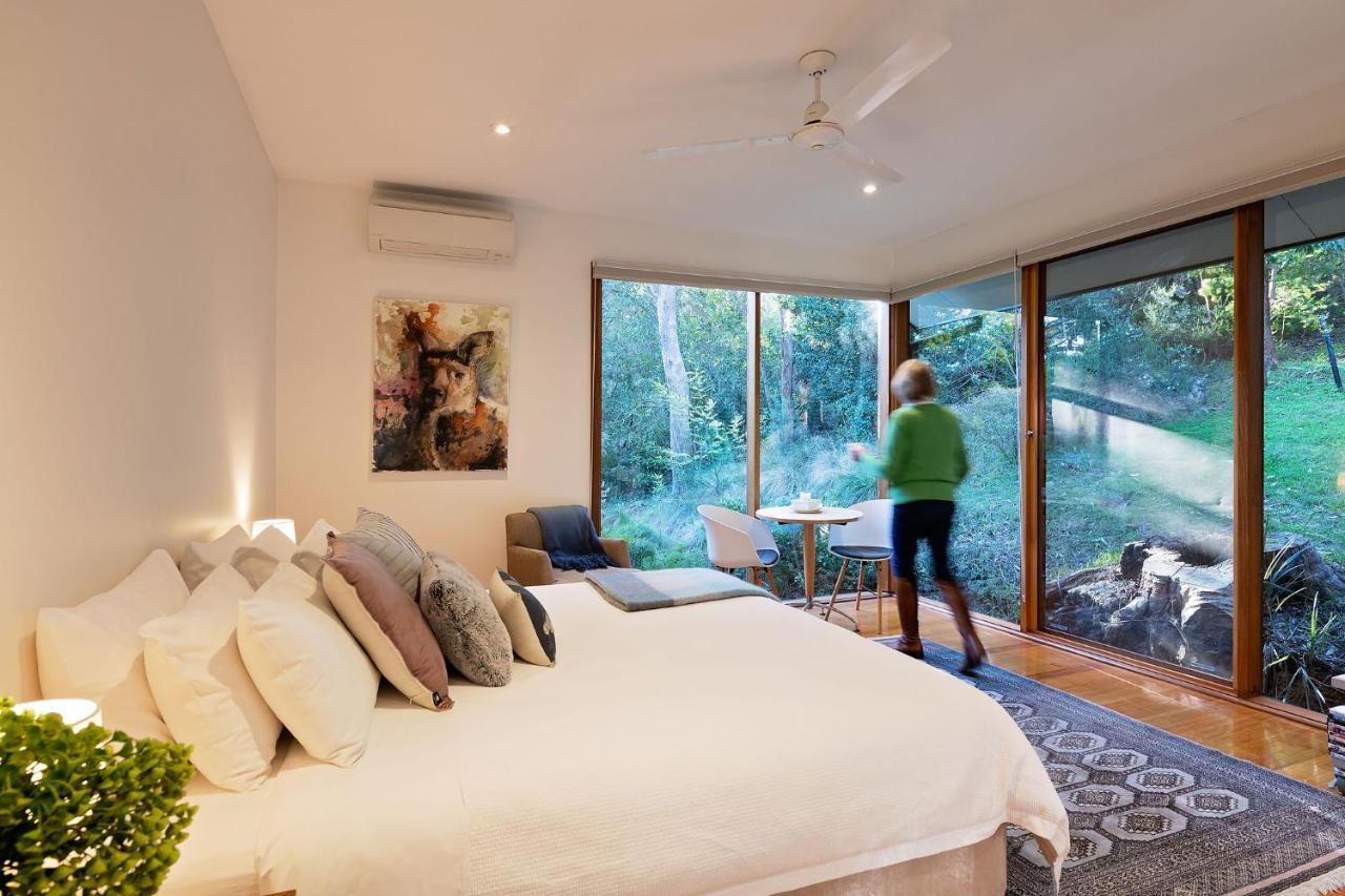 Cladich Pavilions Bed And Breakfast Aldgate エクステリア 写真