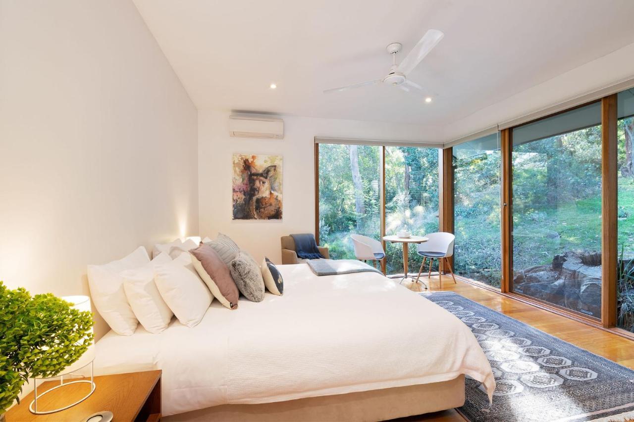 Cladich Pavilions Bed And Breakfast Aldgate エクステリア 写真