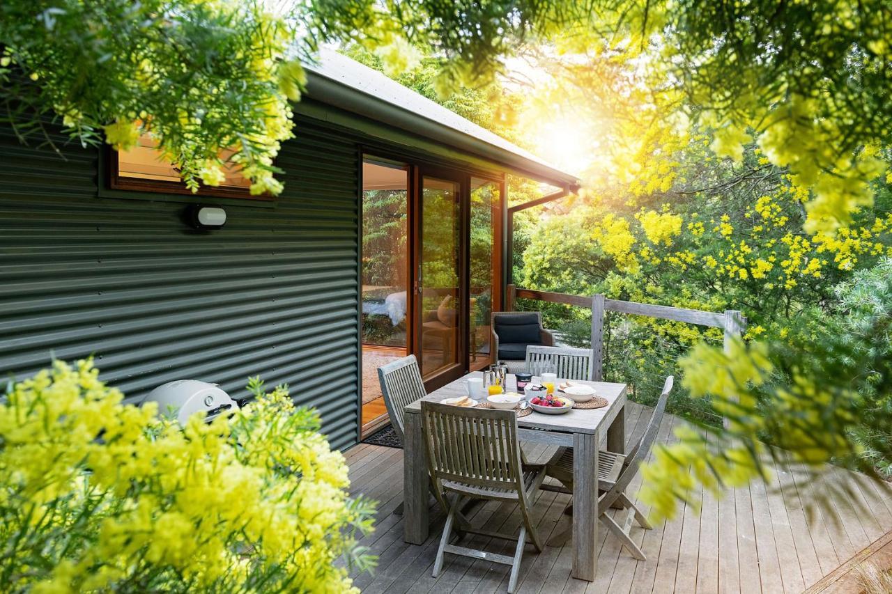 Cladich Pavilions Bed And Breakfast Aldgate エクステリア 写真