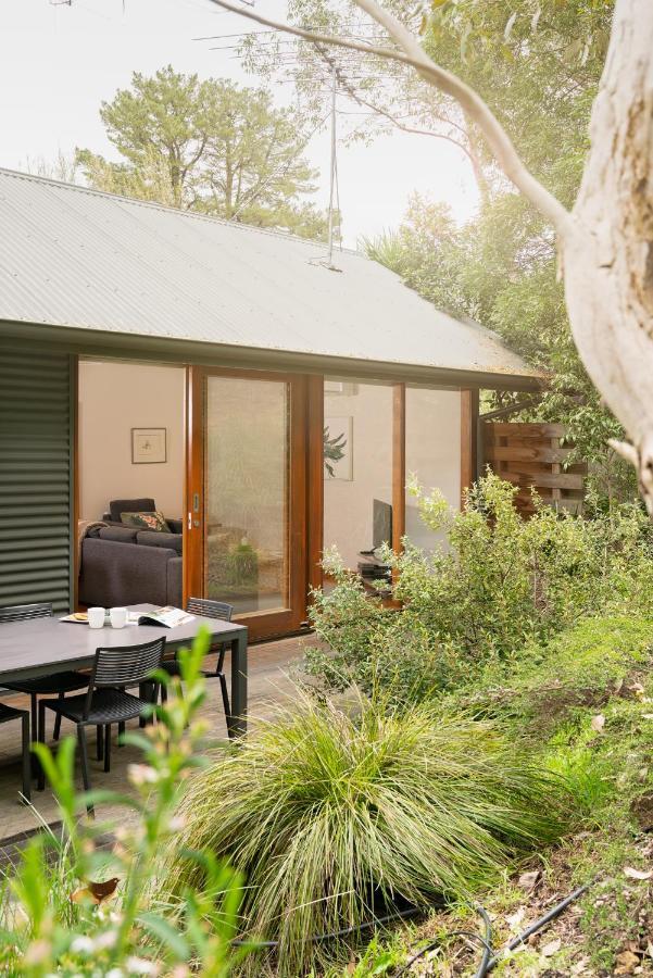 Cladich Pavilions Bed And Breakfast Aldgate エクステリア 写真