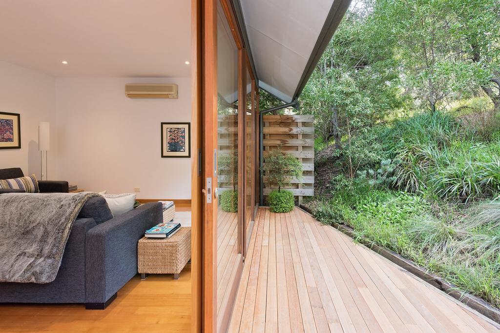 Cladich Pavilions Bed And Breakfast Aldgate エクステリア 写真