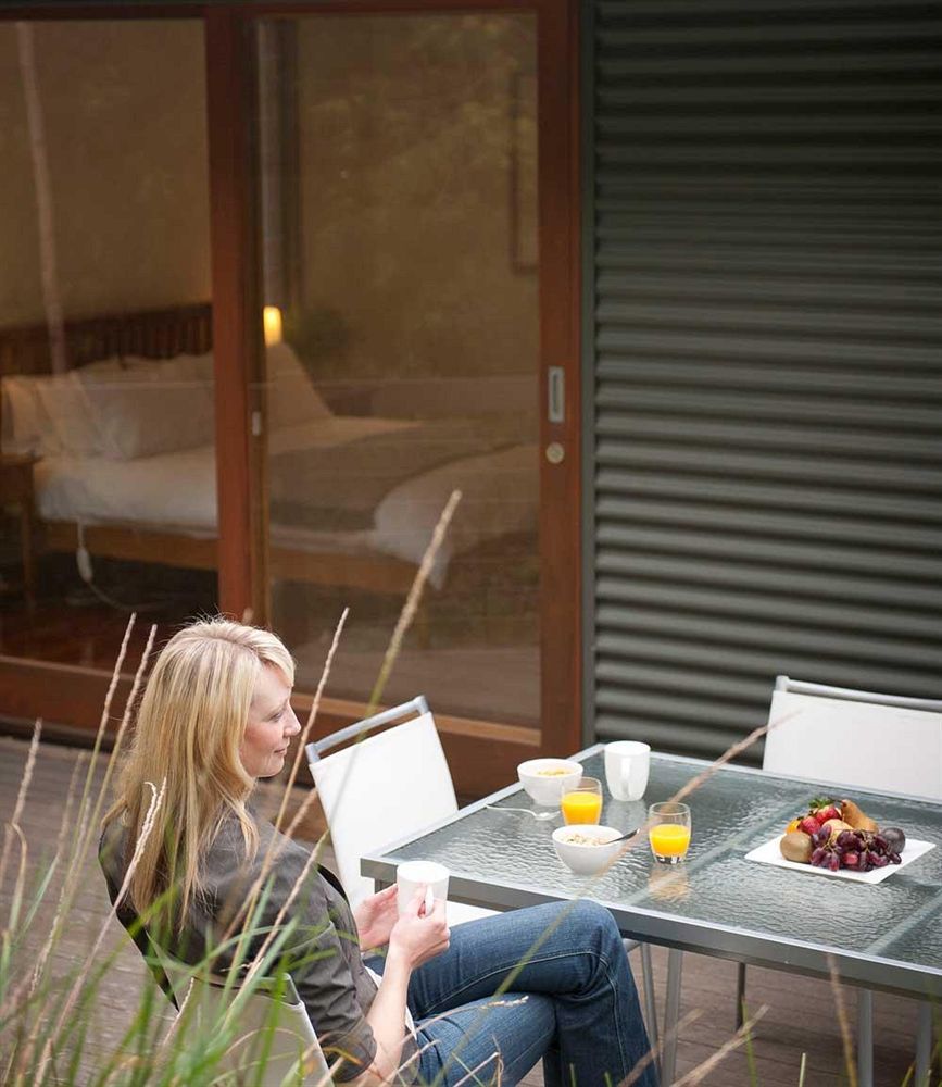 Cladich Pavilions Bed And Breakfast Aldgate エクステリア 写真