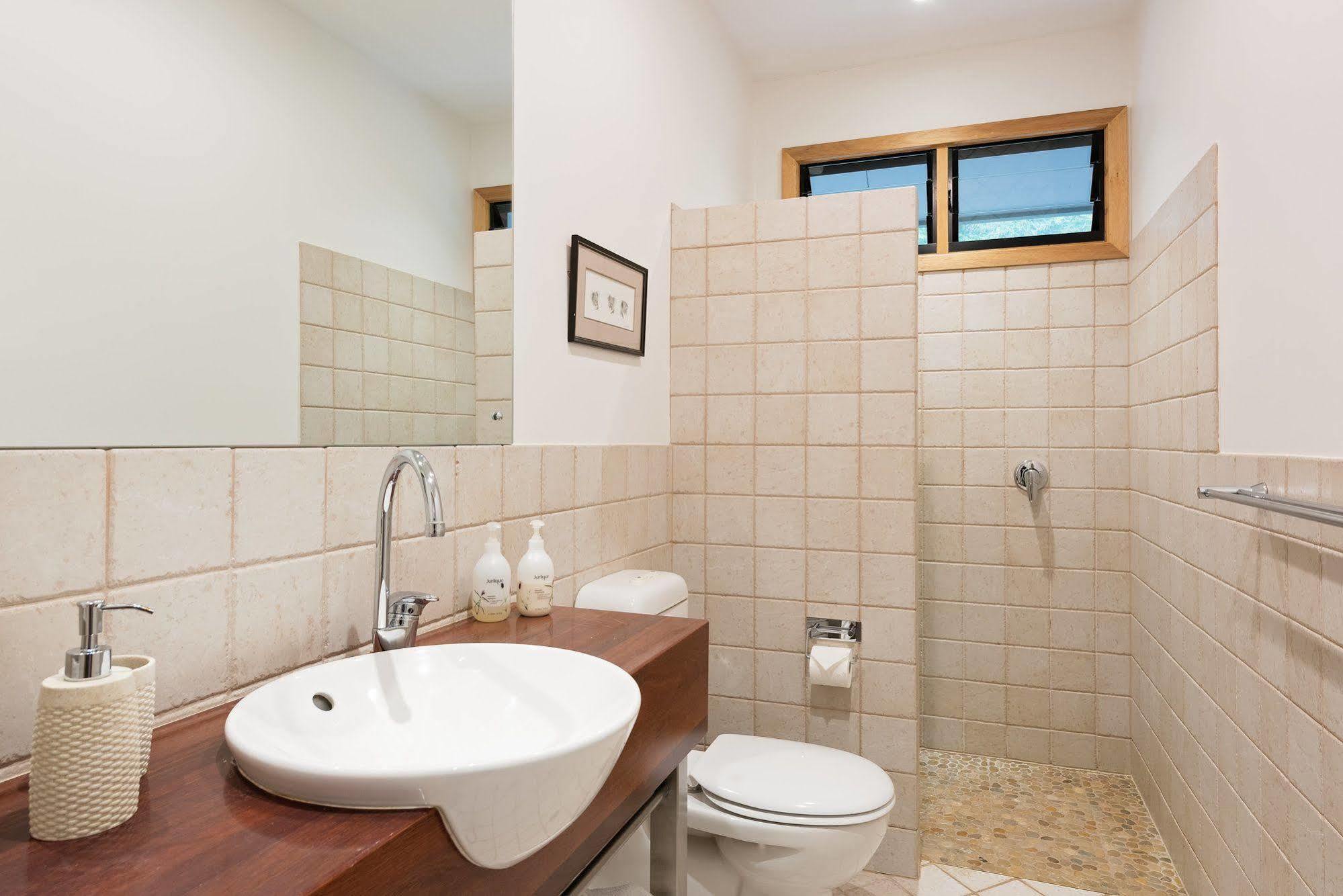 Cladich Pavilions Bed And Breakfast Aldgate エクステリア 写真